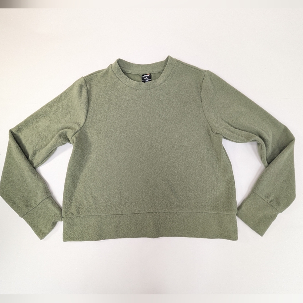 Avia Sage Green Cropped Pullover Crew Neck Shirt Thumb Holes Activewear XL [156]